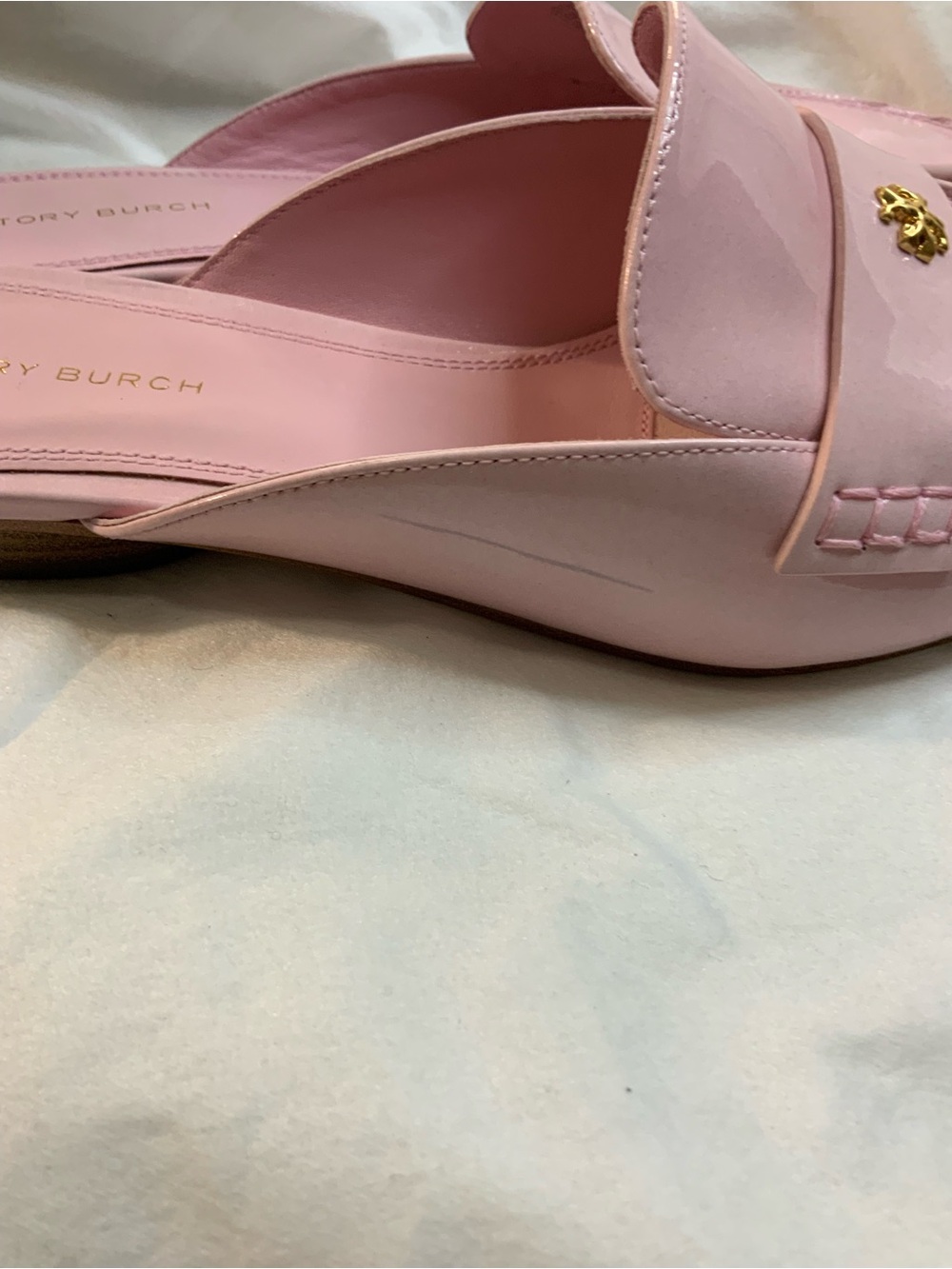 Tory Burch Blush Pink Patent Leather Pointed Slip-On Mules with Gold Emblem - Picture 6 of 8